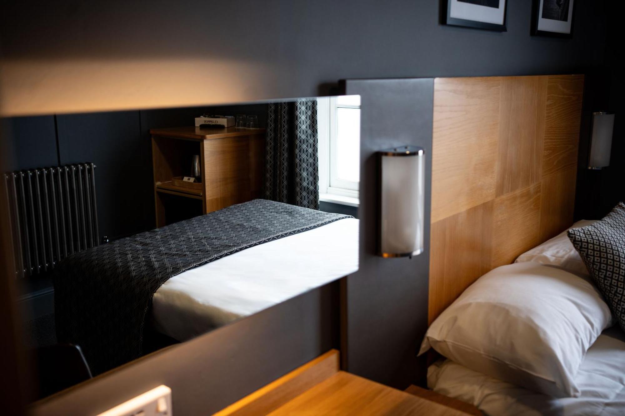 The Corner House Hotel Taunton Ngoại thất bức ảnh